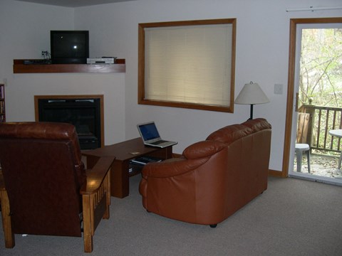 Floor plan for 1 bed, 140 sqft